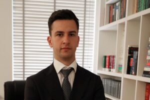 Ograniczenie władzy rodzicielskiej – kiedy jest konieczne i jak napisać wniosek?
